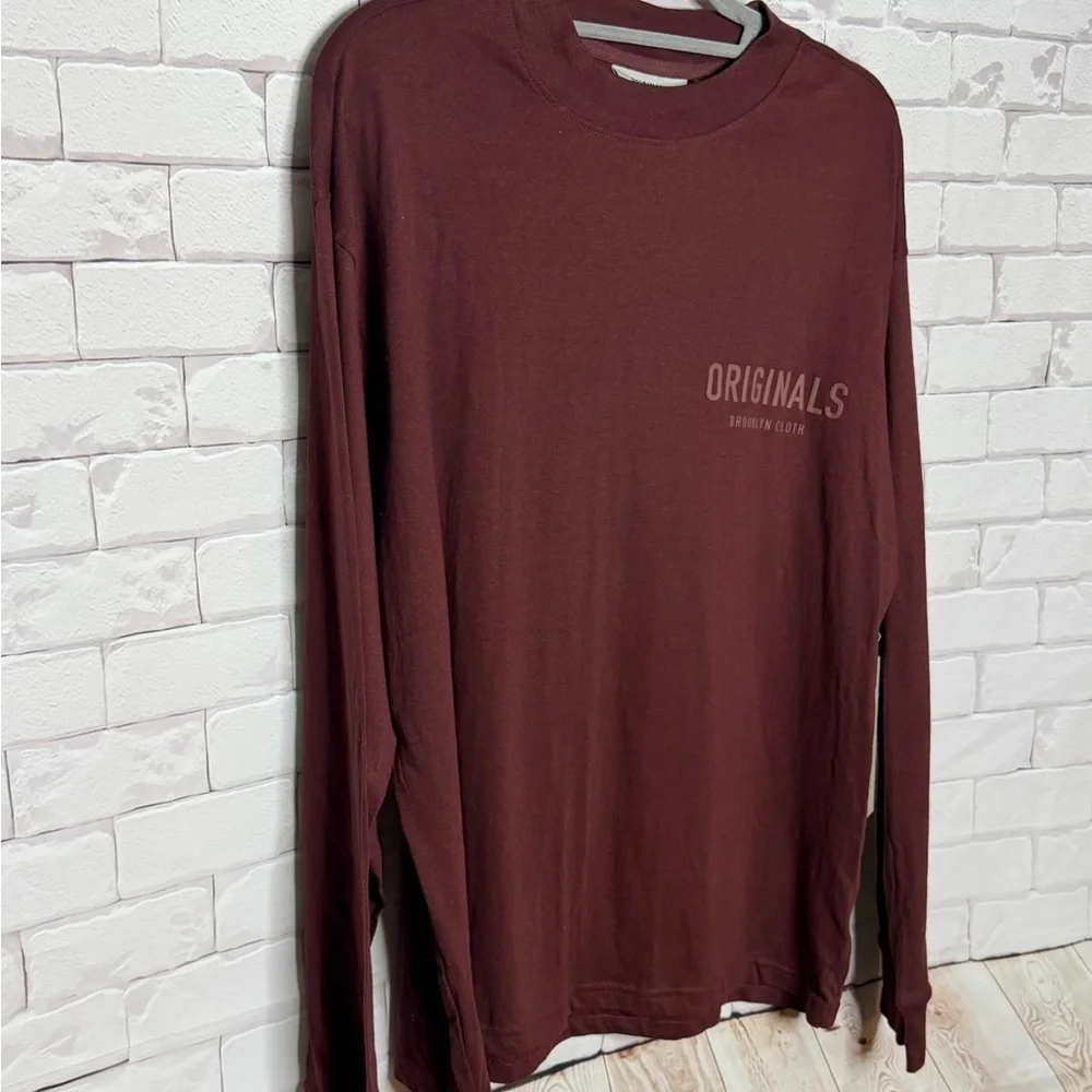 Brooklyn Cloth casual classic 	•	brand